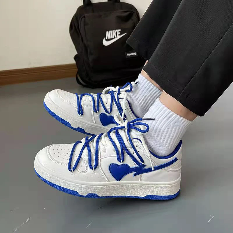 HEARTBEAT SHOES