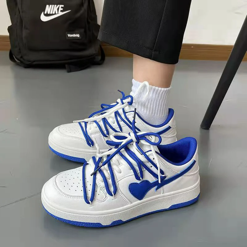 HEARTBEAT SHOES