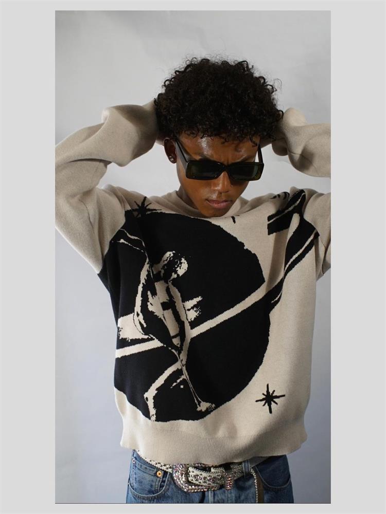 SATURN KNIT SWEATER