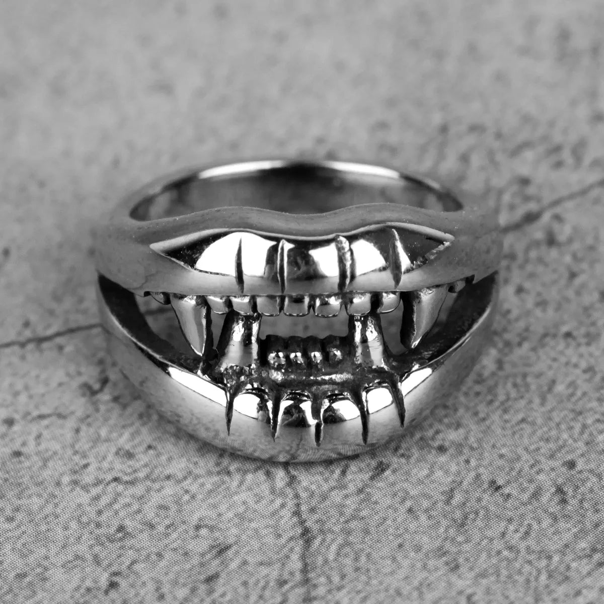 VAMPIRE RING